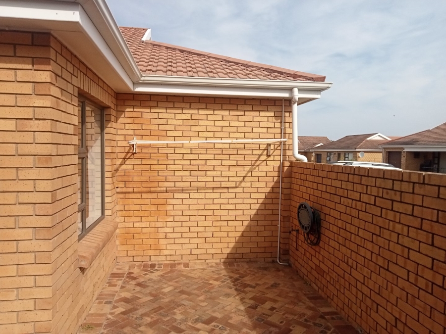 To Let 2 Bedroom Property for Rent in George East Western Cape